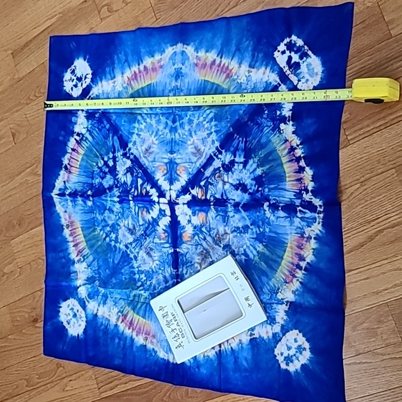 Beautiful Pure Silk Scarf - Picture 5 of 9